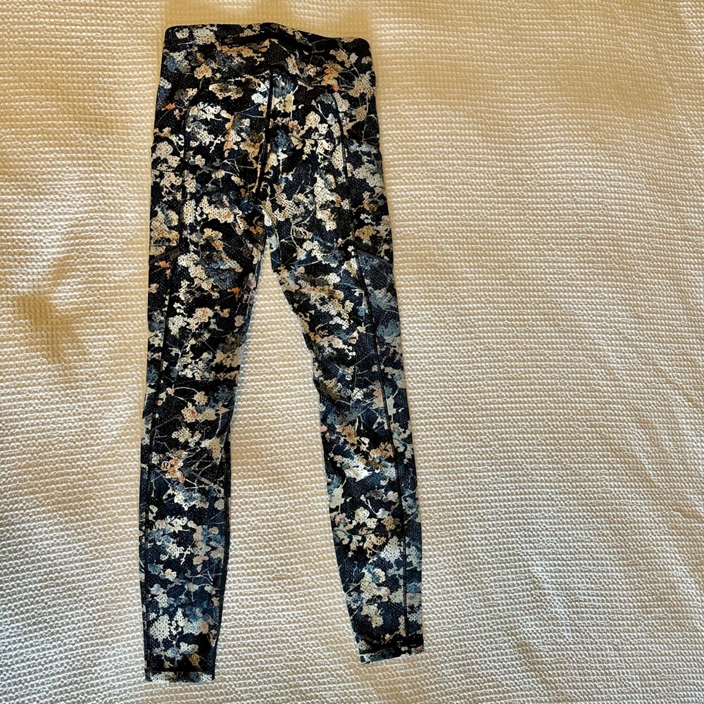 Lululemon Speed tight - Picture 2 of 5